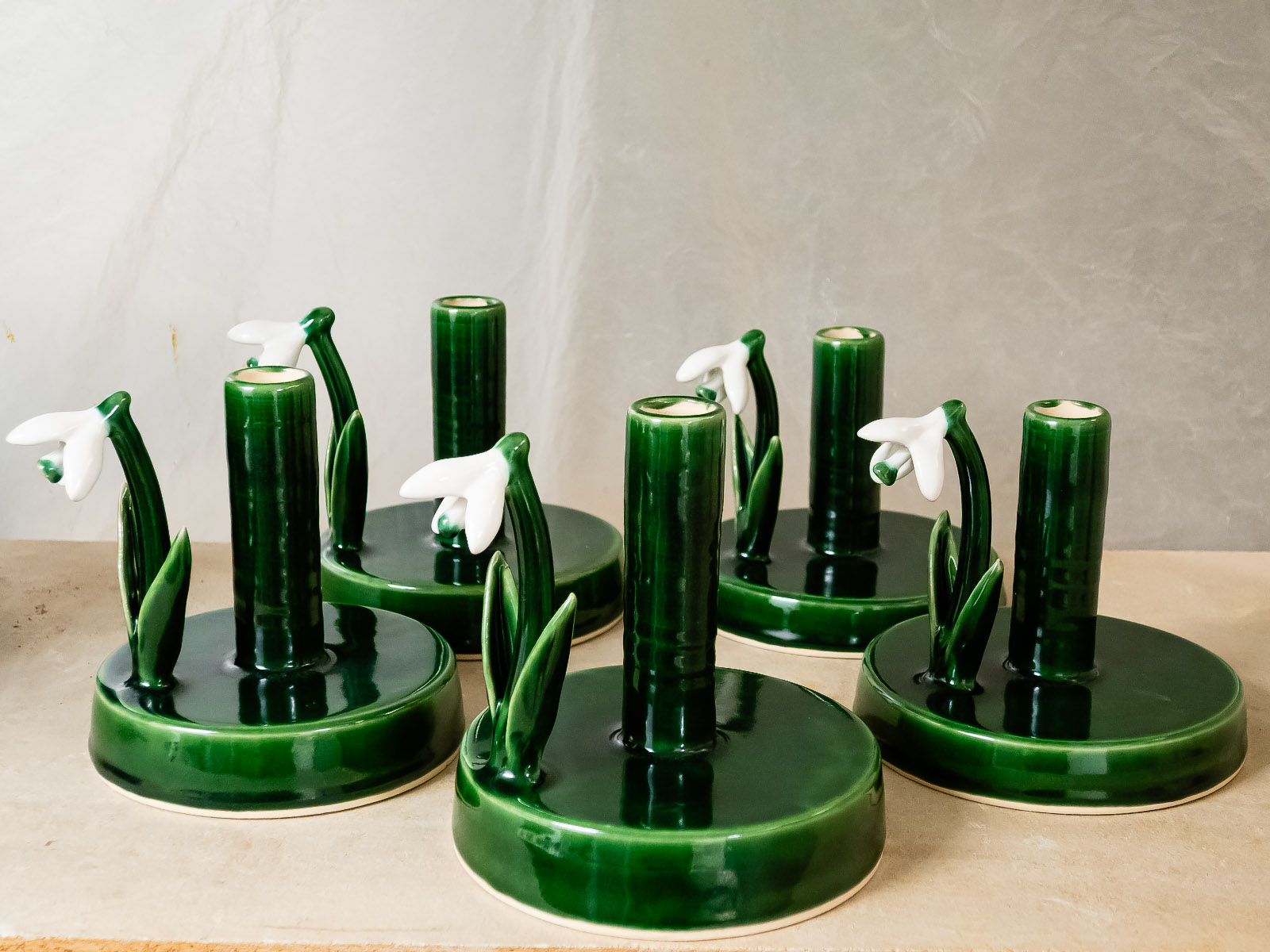 Ljusstake Snödroppe i Elna-Karins verkstad.